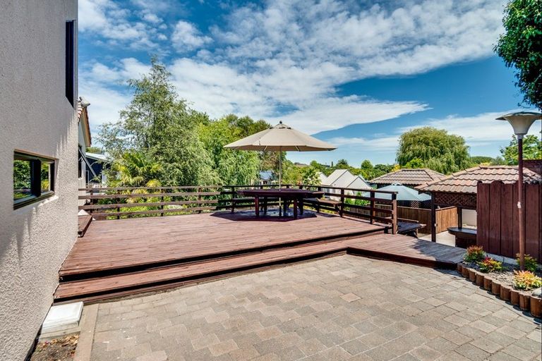 Photo of property in 10 Muritai Crescent, Havelock North, 4130