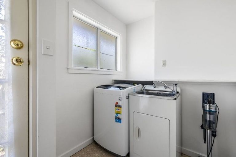 Photo of property in 230 Avonhead Road, Avonhead, Christchurch, 8042