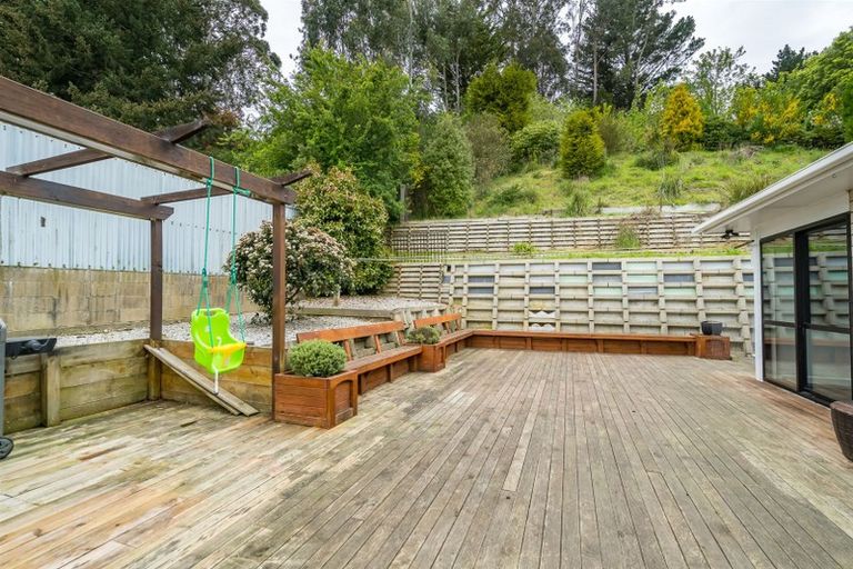 Photo of property in 8 Greenhithe Street, Waihola, Milton, 9073