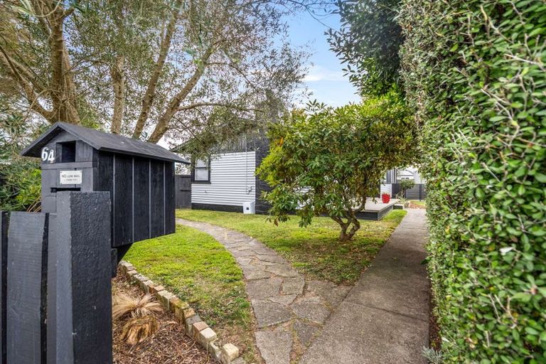 Photo of property in 64 Garden Heights Avenue, Glenview, Hamilton, 3206