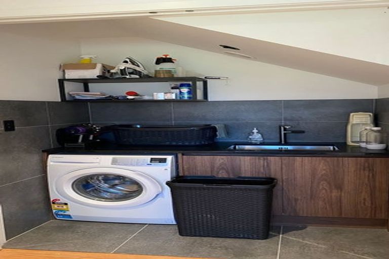 Photo of property in 5 Hirere Road, Whitford, 2571