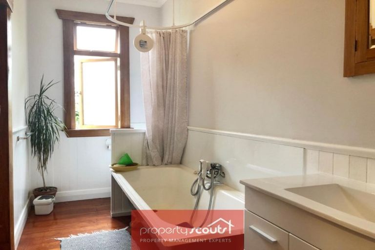 Photo of property in 38 Ballance Street, Lower Vogeltown, New Plymouth, 4310