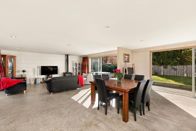 Photo of property in 2 Morning Star Terrace, Arthurs Point, Queenstown, 9371