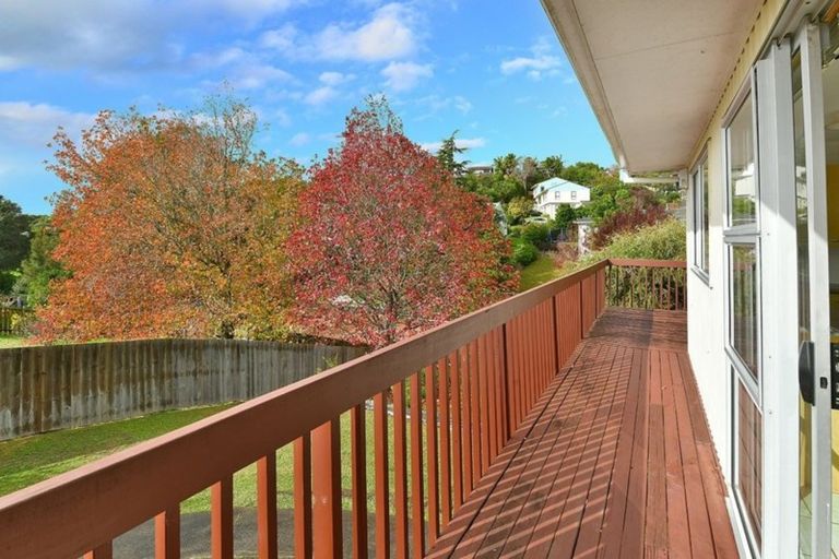 Photo of property in 2/28 Scarlock Avenue, Browns Bay, Auckland, 0630