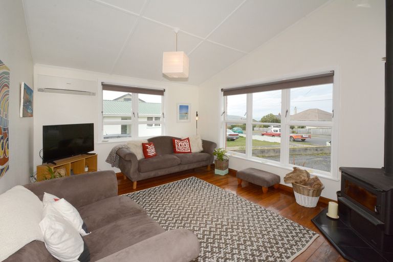 Photo of property in 24 Lock Street, Saint Clair, Dunedin, 9012