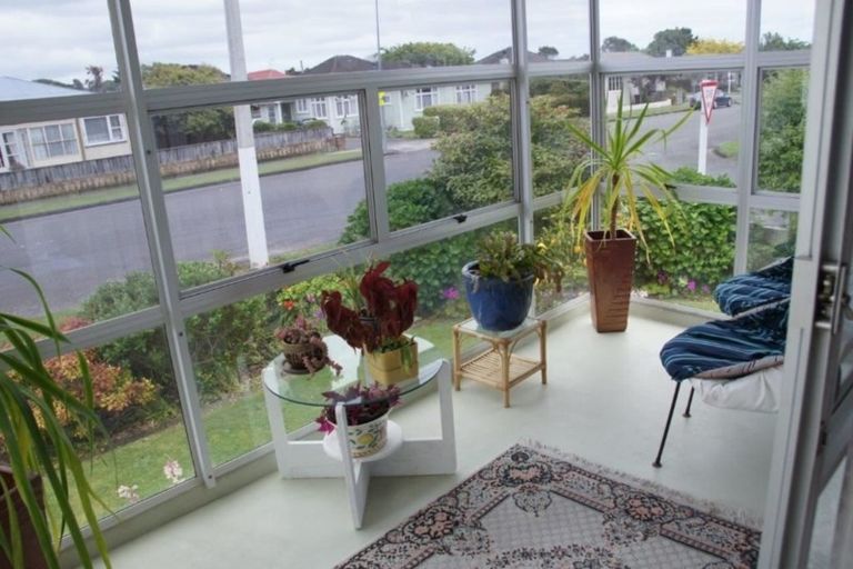 Photo of property in 38 York Street, Levin, 5510