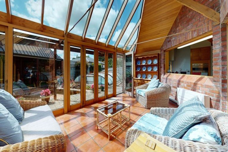 Photo of property in 15 Oak Grove, Ashburton, 7700