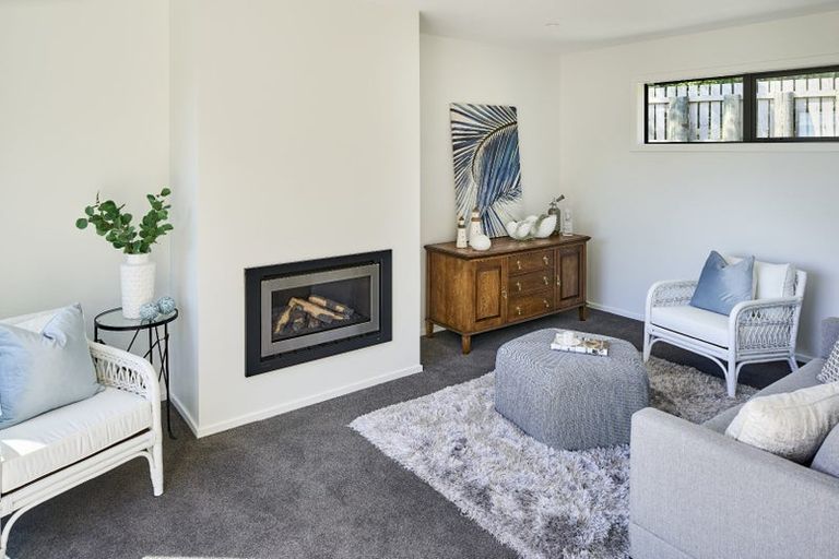 Photo of property in 1/35 Nikau Street, Eastbourne, Lower Hutt, 5013