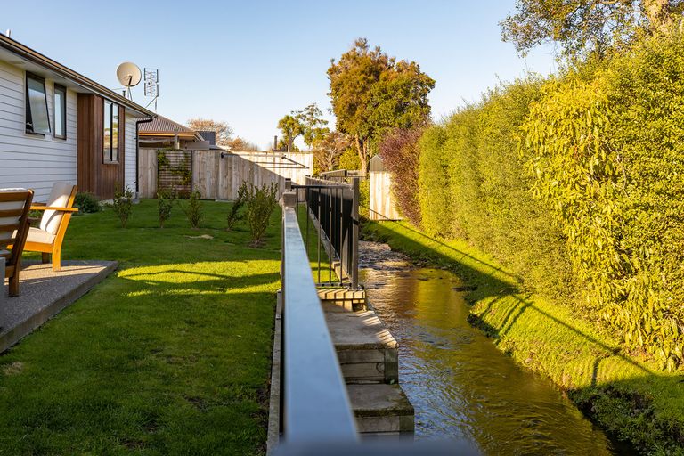 Photo of property in 23 Tarata Grove, Lansdowne, Masterton, 5810