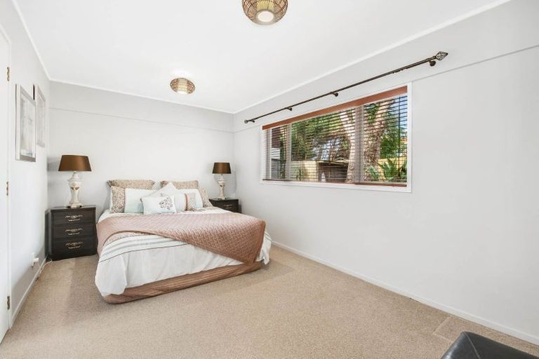 Photo of property in 2c Puriri Avenue, Orewa, 0931