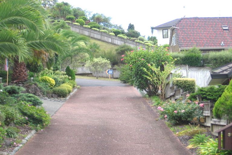Photo of property in 41 Crestview Place, Browns Bay, Auckland, 0630