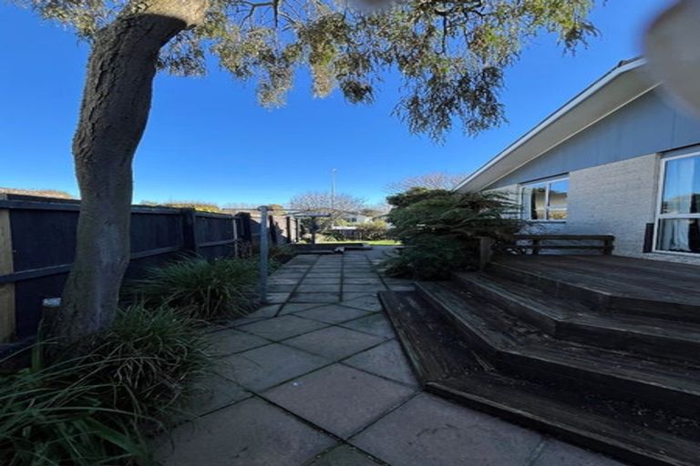 Photo of property in 2/60 Cheyenne Street, Sockburn, Christchurch, 8042