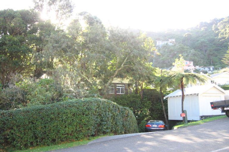 Photo of property in 19 Rona Street, Eastbourne, Lower Hutt, 5013