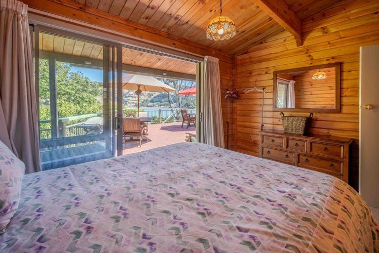 Photo of property in 8 Bayview Crescent, Duvauchelle, 7581