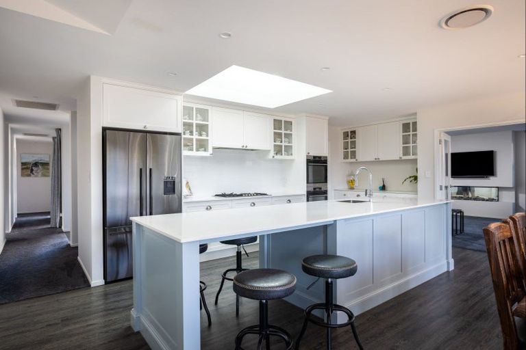 Photo of property in 7 Tupare Place, Highlands Park, New Plymouth, 4312