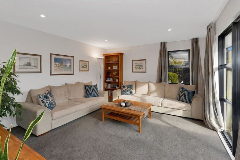 Photo of property in 36 Watkins Drive, Rangiora, 7400