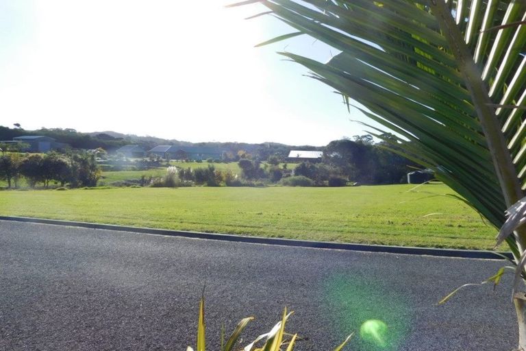 Photo of property in 8 Riverglen Drive, Haruru, 0204