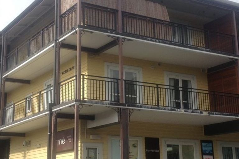 Photo of property in The Grand Apartments, 2d/4 Kell Drive, Albany, Auckland, 0632