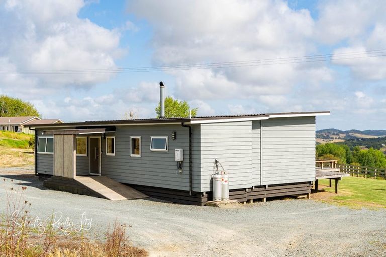 Photo of property in 918 Oneriri Road, Kaiwaka, 0573