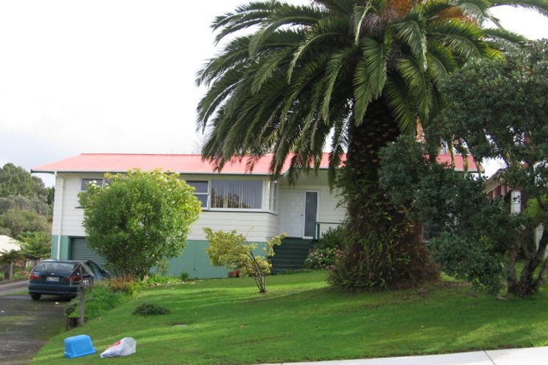 Photo of property in 25 Fairway Avenue, Red Beach, 0932