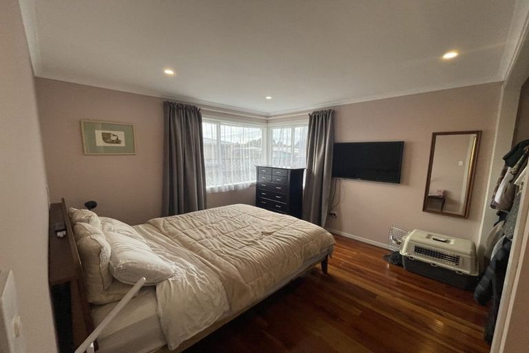 Photo of property in 12 Standish Street, Inglewood, 4330