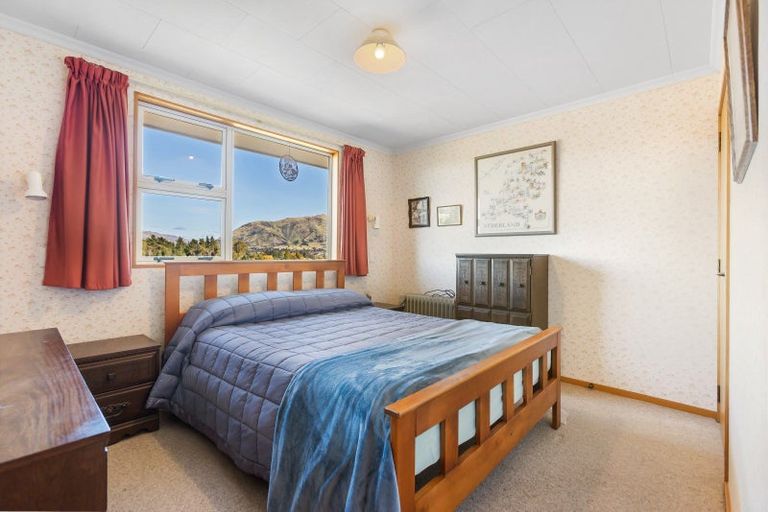 Photo of property in 12 Rob Roy Lane, Wanaka, 9305