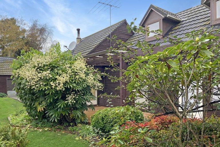 Photo of property in 2 Petries Road, Woodend, 7610