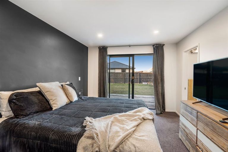 Photo of property in 12 Owen Drive, Darfield, 7510