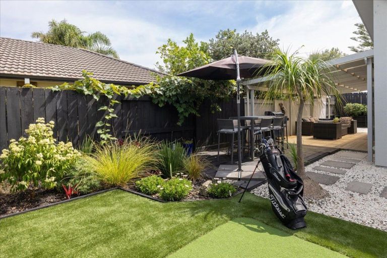 Photo of property in 11 Nautilus Drive, Papamoa Beach, Papamoa, 3118