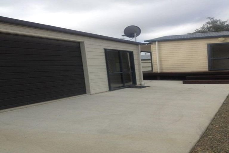 Photo of property in 6 Hayes Street, Waimate, 7924