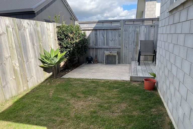 Photo of property in 4a Tamapahore Boulevard, Papamoa Beach, Papamoa, 3118