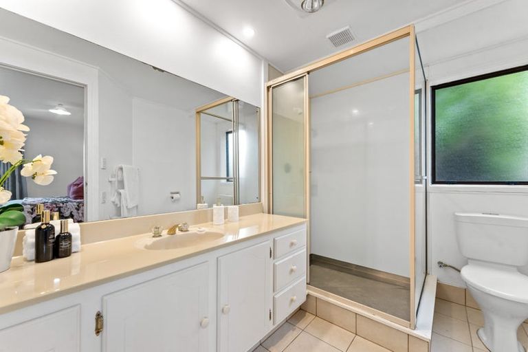 Photo of property in 15 Charles Prevost Drive, The Gardens, Auckland, 2105