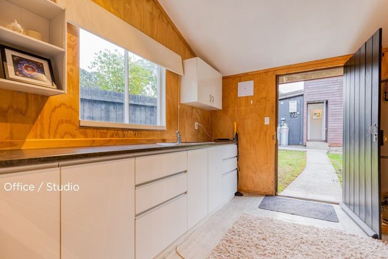 Photo of property in 279 Royal Road, Massey, Auckland, 0614