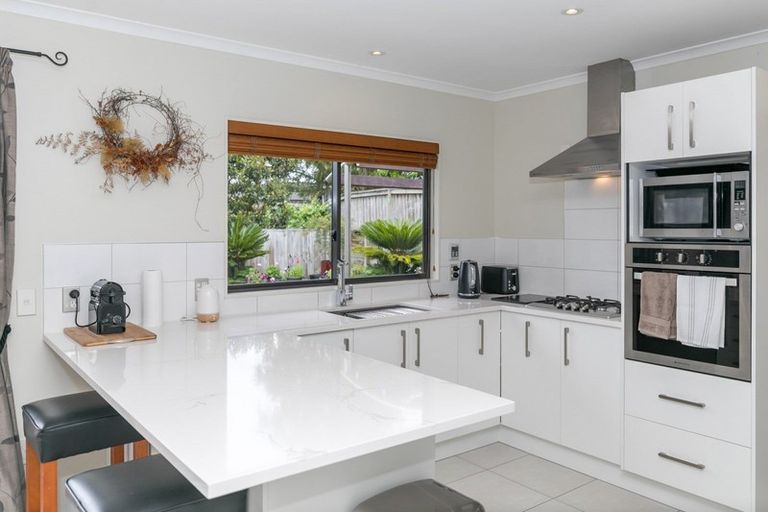 Photo of property in 71 Ayrshire Drive, Grandview Heights, Hamilton, 3200