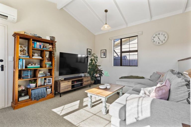 Photo of property in 1/184 Tahunanui Drive, Tahunanui, Nelson, 7011