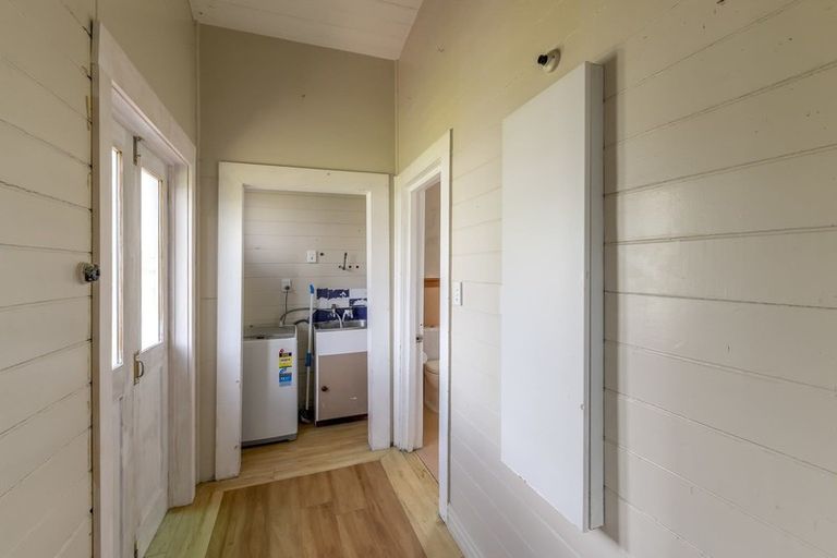 Photo of property in 21 Kings Drive, Levin, 5510