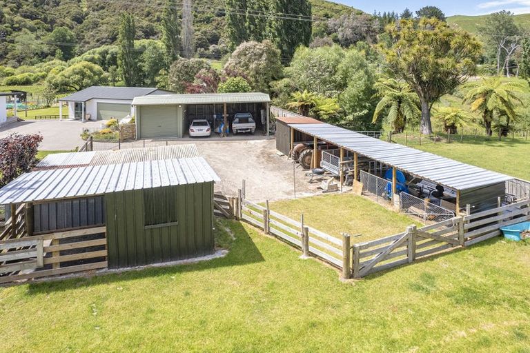 Photo of property in 1036 State Highway 4, Parikino, Wanganui, 4573