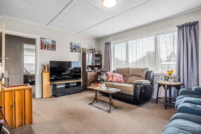 Photo of property in 25 Avro Crescent, Hornby, Christchurch, 8042