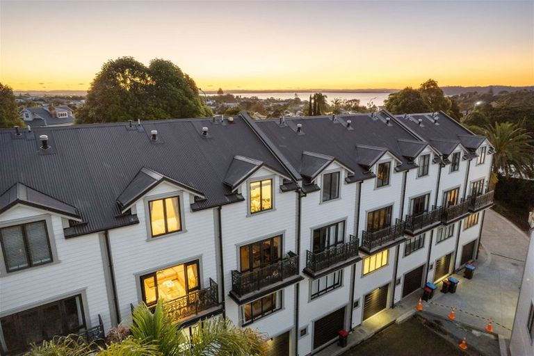 Photo of property in 7/386 Richmond Road, Grey Lynn, Auckland, 1021