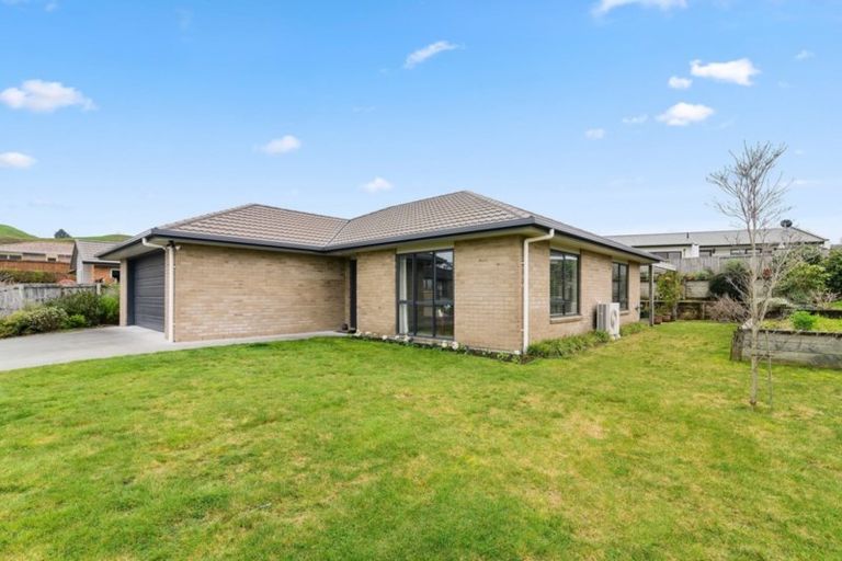 Photo of property in 51 Hamon Place, Pukehangi, Rotorua, 3015