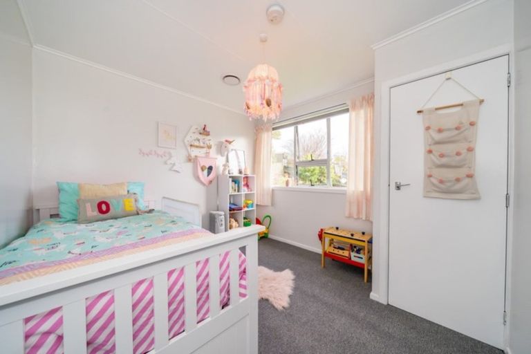 Photo of property in 51 Blueberry Grove, Timberlea, Upper Hutt, 5018