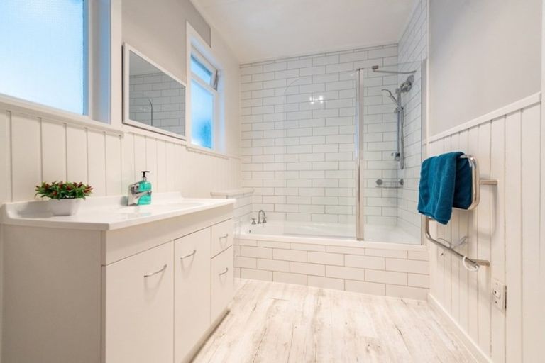 Photo of property in 46 Donovan Road, Paraparaumu Beach, Paraparaumu, 5032