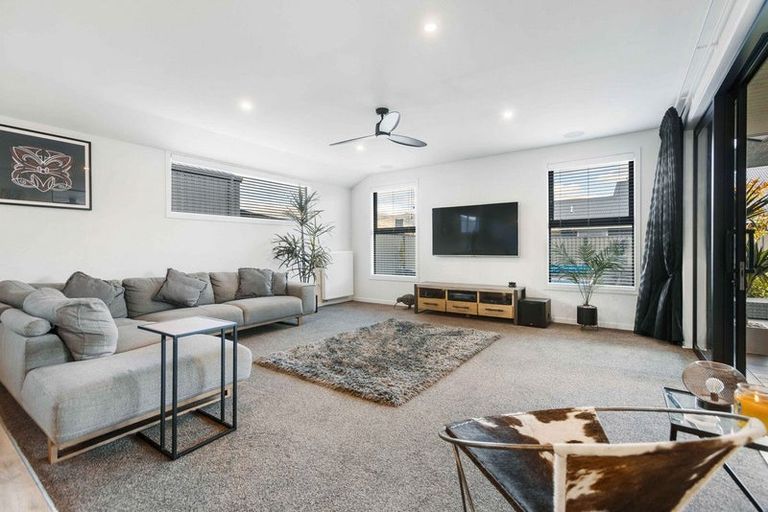 Photo of property in 6 Hortons Way, Cromwell, 9310