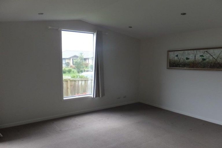 Photo of property in 19 Piwakawaka Court, Rototuna North, Hamilton, 3210