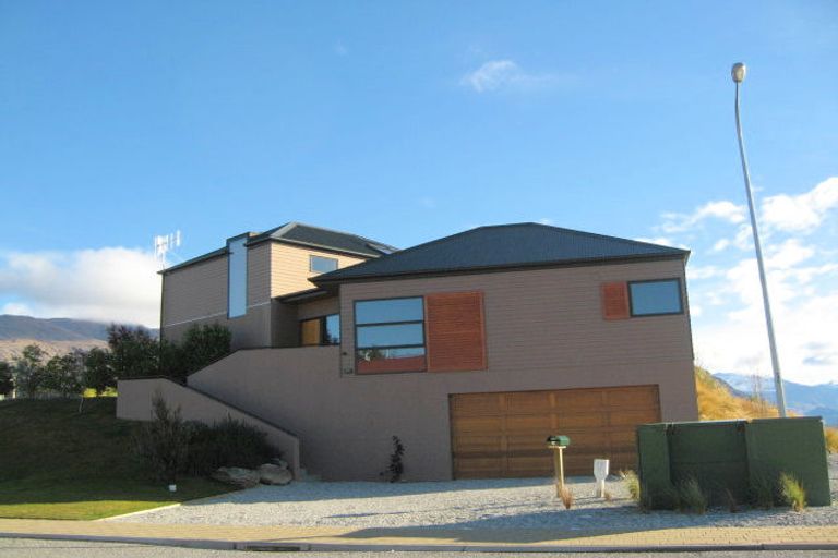 Photo of property in 76 Kings Drive, Wanaka, 9305