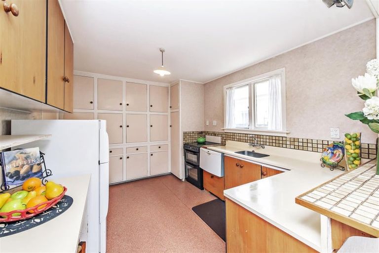 Photo of property in 16 Bradshaw Terrace, Riccarton, Christchurch, 8011