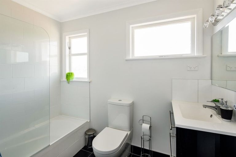 Photo of property in 104 Miramar North Road, Miramar, Wellington, 6022