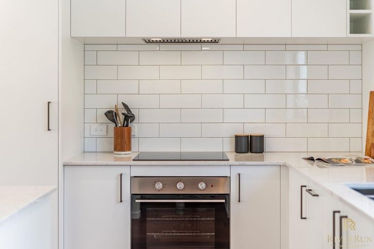 Photo of property in 1/104 Martin Street, Wallaceville, Upper Hutt, 5018