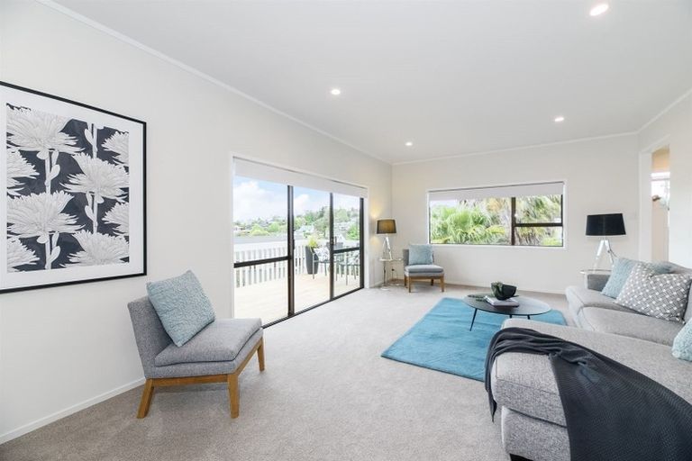 Photo of property in 8 Serrata Place, Browns Bay, Auckland, 0630