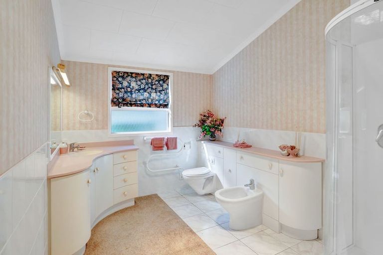 Photo of property in 74 South Road, Manaia, 4612